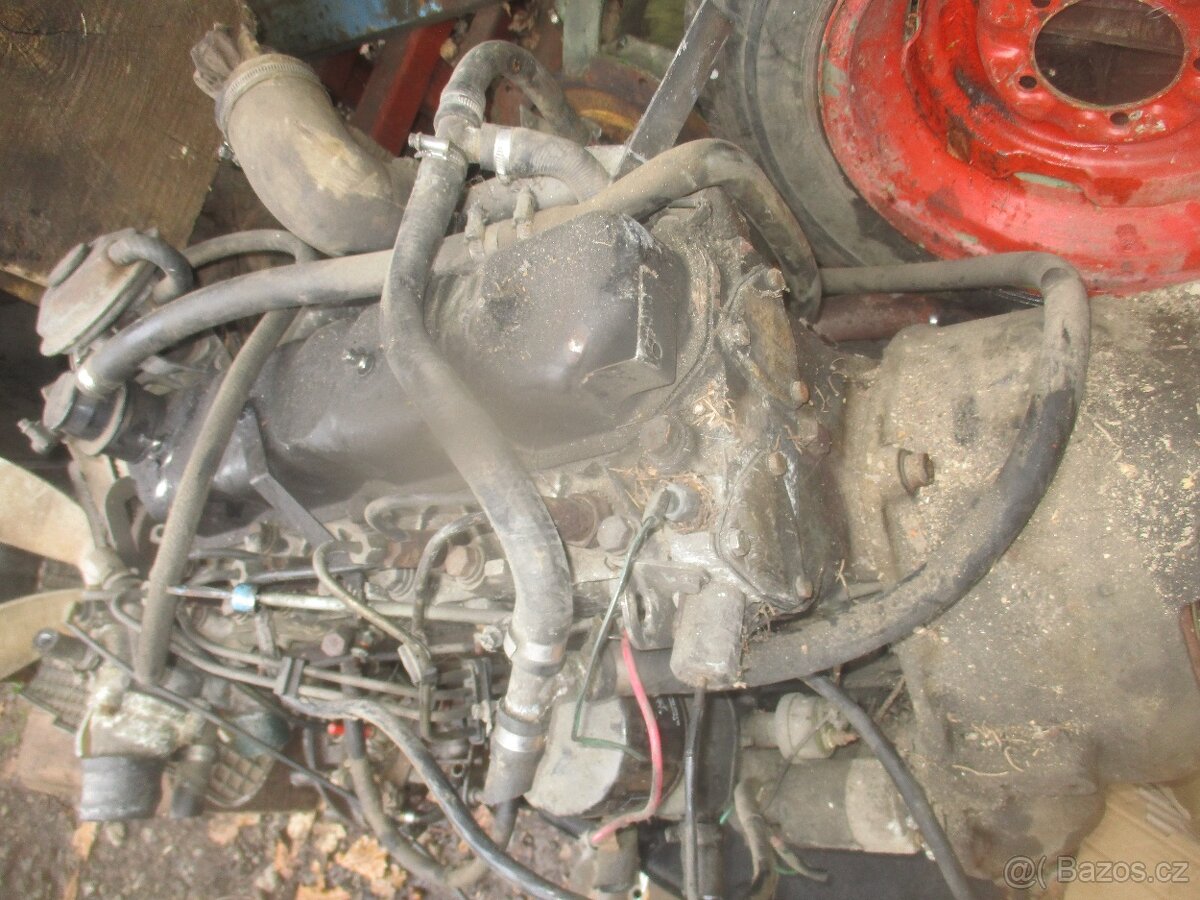 motor a další díly Aro - 2