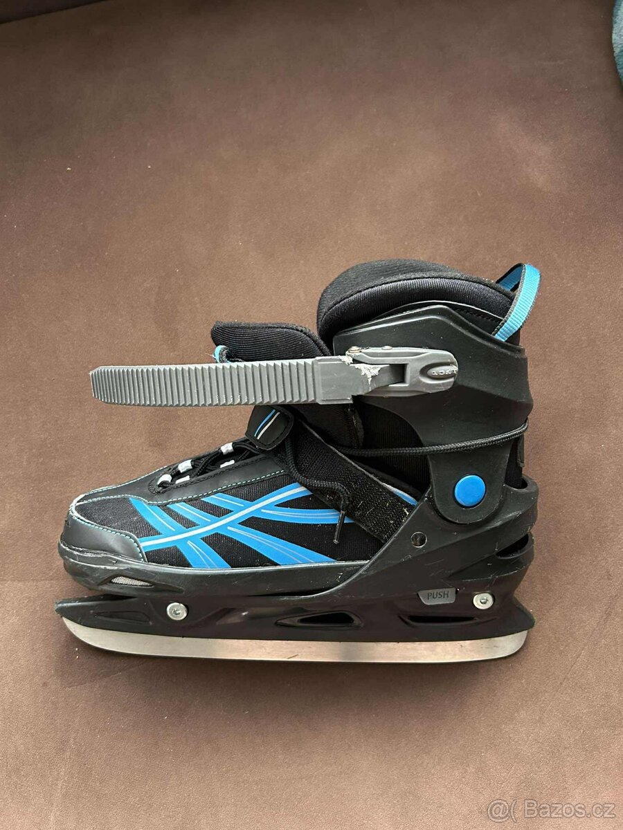 Chlapecké zimní brusle na led nastavitelné vel. 37-41 - 2