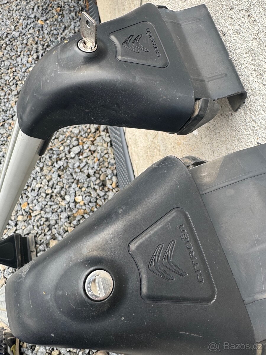 Střešní nosič Citröen C4 2. Generace - 2