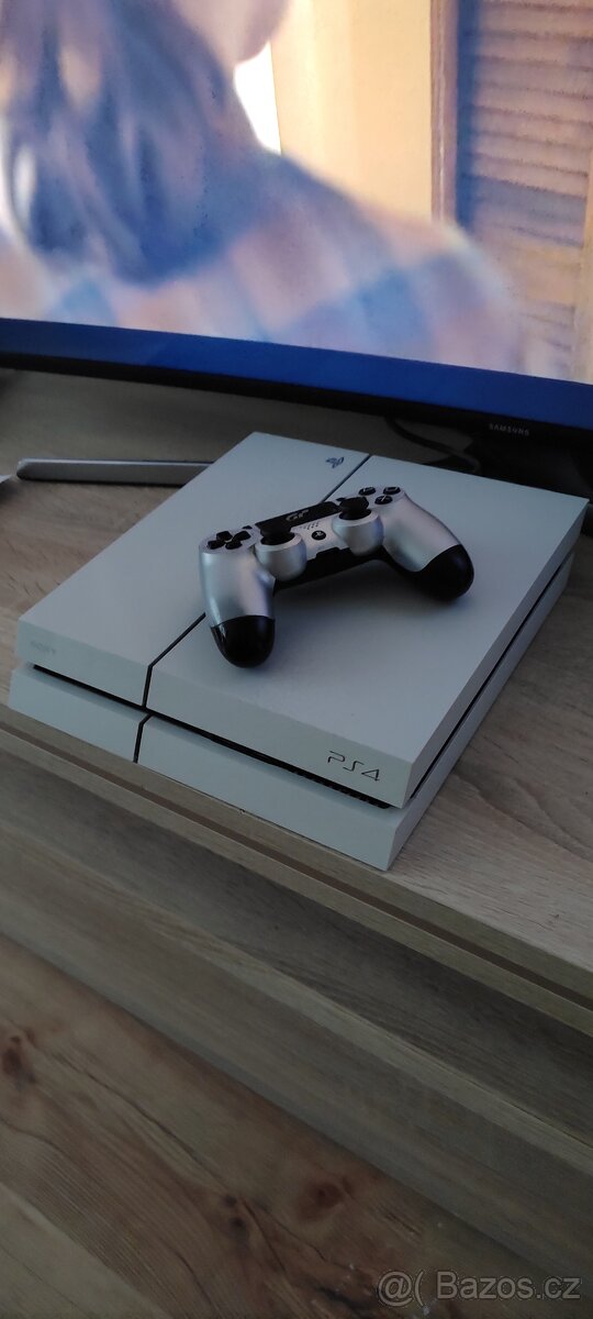 PlayStation 4 - 2