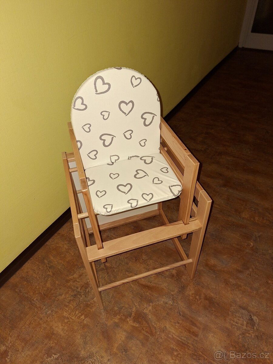 Dětská židlička se stolečkem - 2