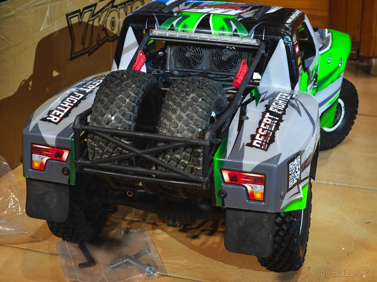 TRAXXAS UDR 1/7 SCALE RC - 2