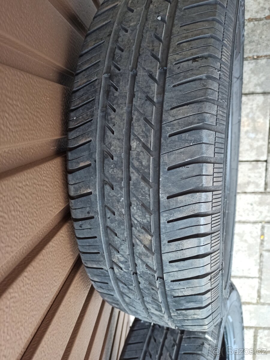 Letní pneu 195/65 R15 - 2