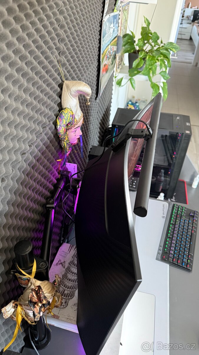 Samsung Odyssey G7 240hz 32 2k - 2