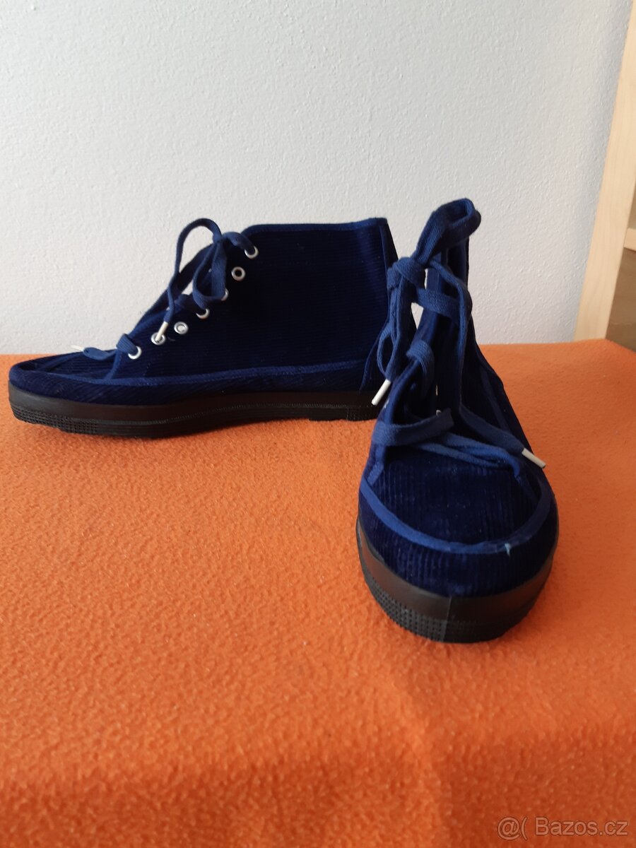 Nové boty vel. 37 tm. modré - 2