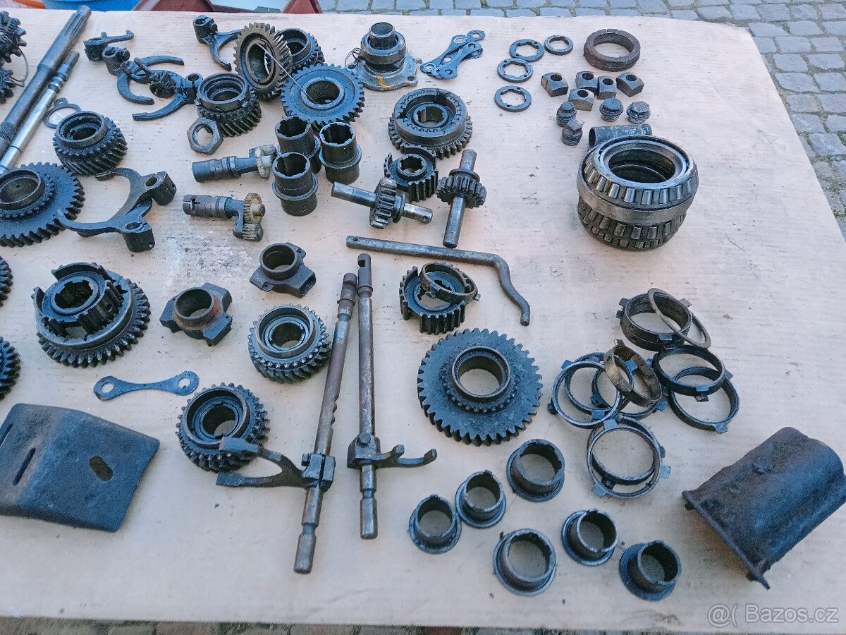 Nabízím použité díly převodovky Škoda 100 - 2