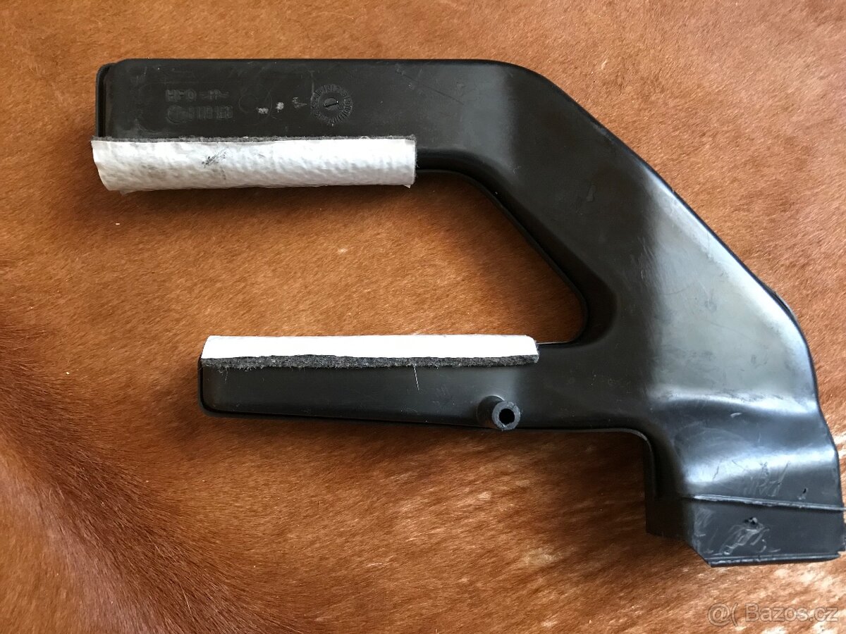 Výdech klimatizace u spolujezdce BMW E36 - 2