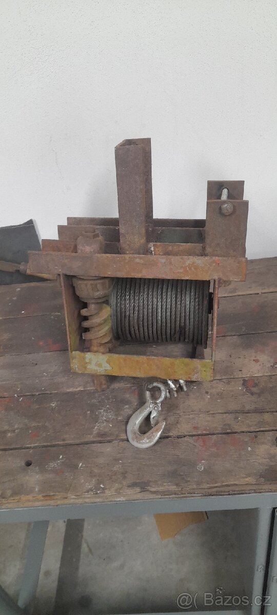 Ruční naviják-vrátek - 2