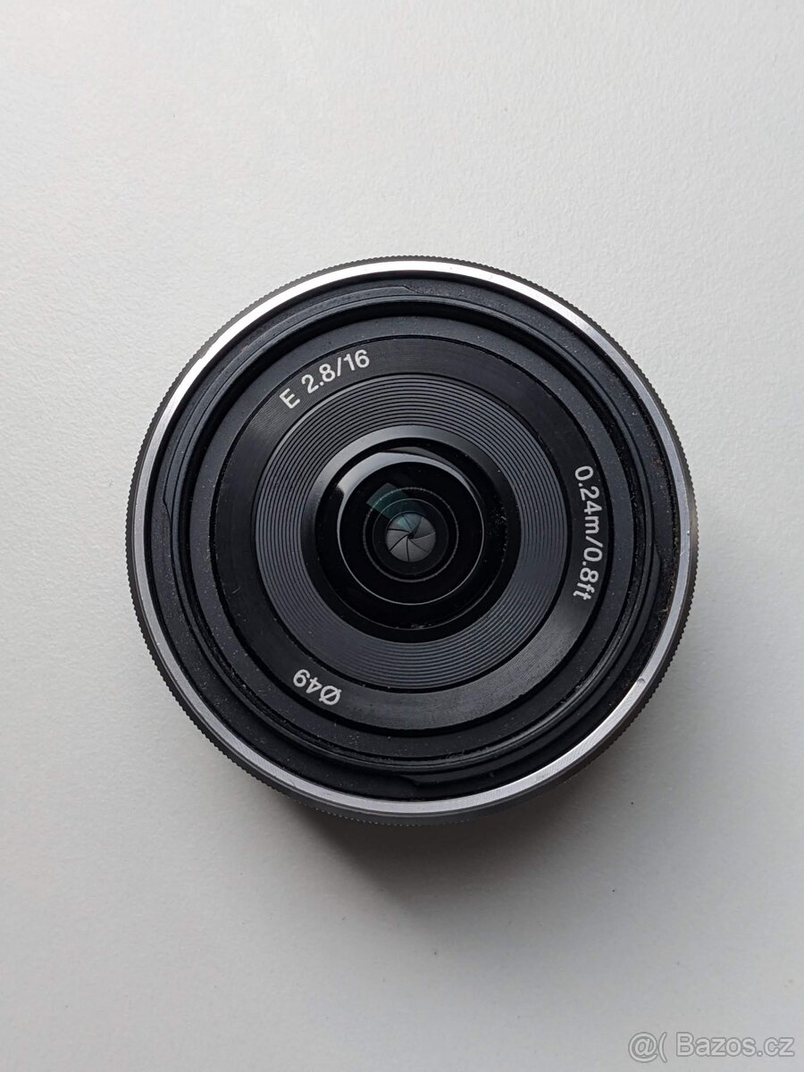 Sony 16mm 2.8 - 2