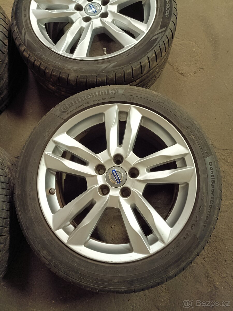 Volvo Ford - 2