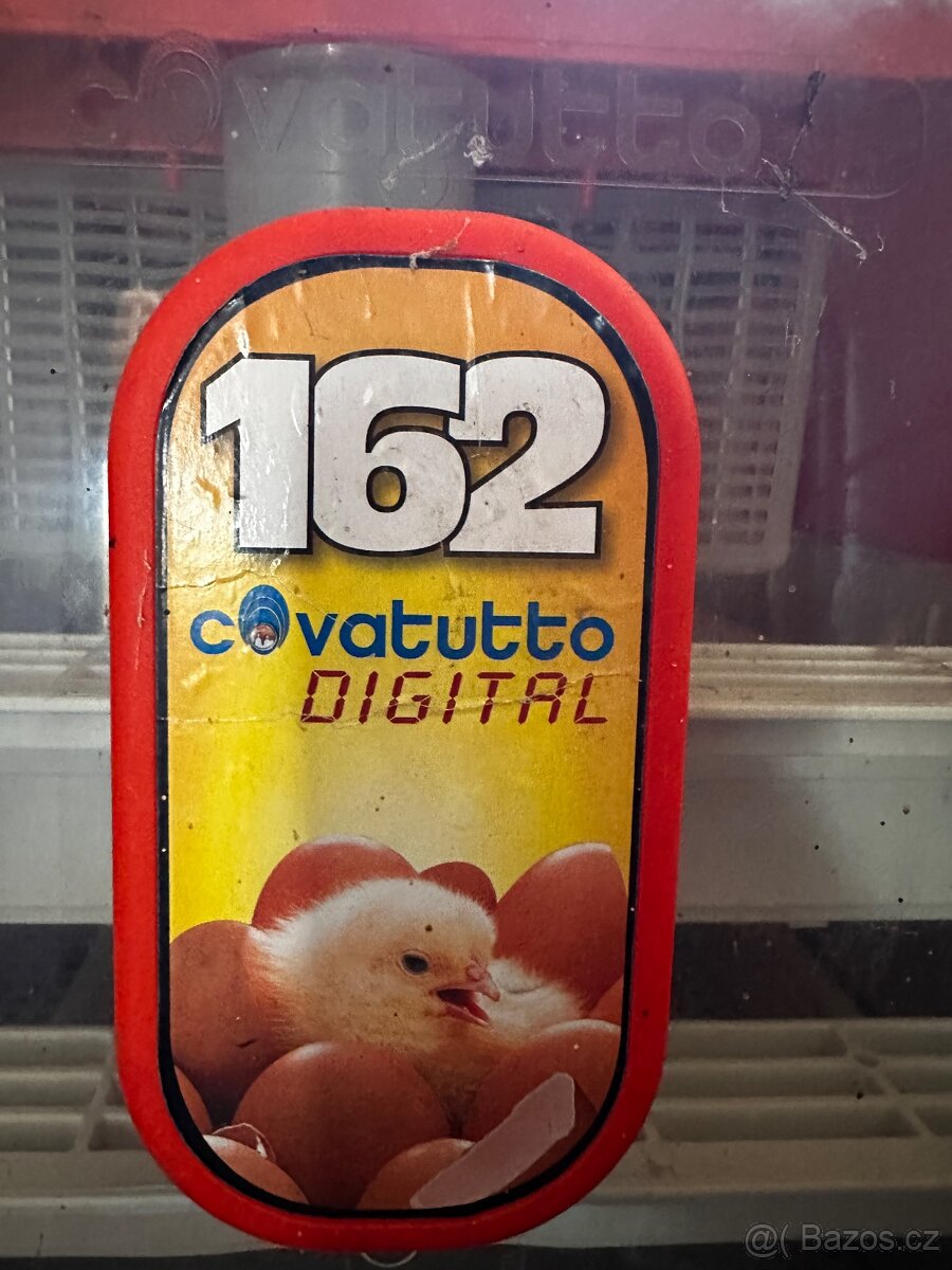 Automatická líheň na az 162 vajec - 2