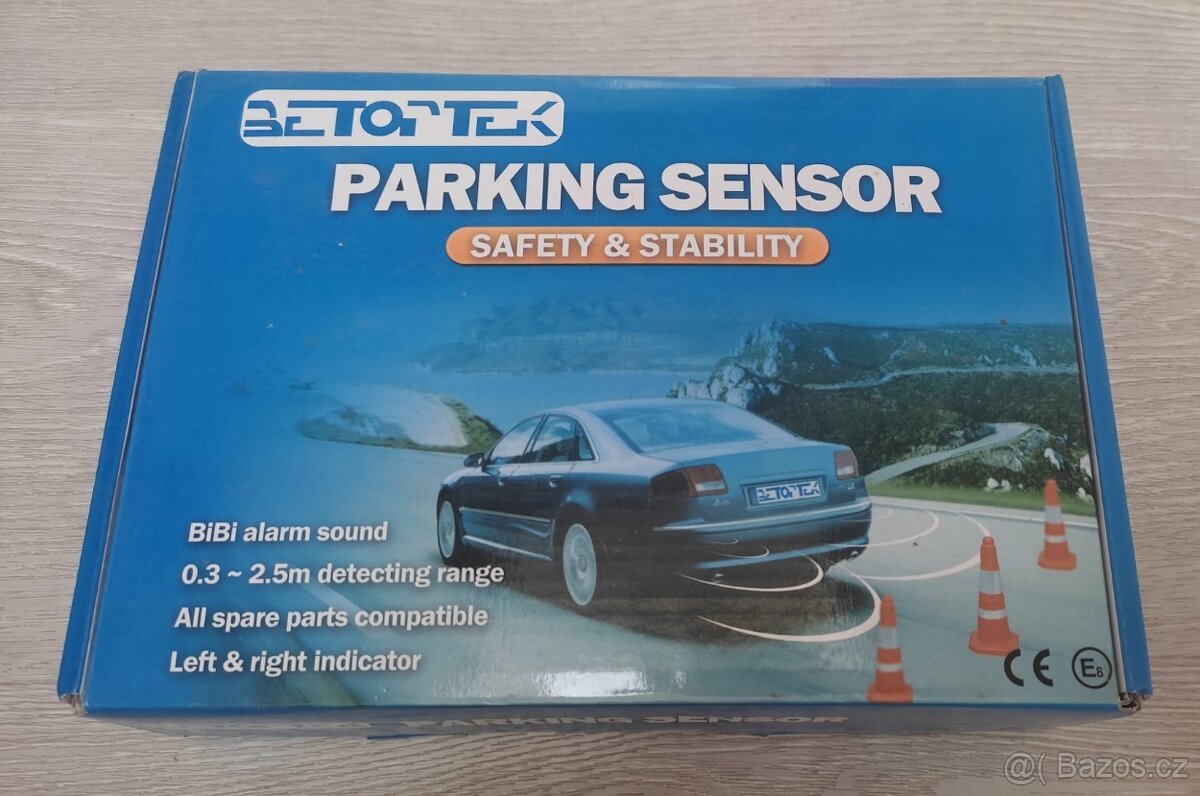 Parkovací asistent se 4 senzory - 2