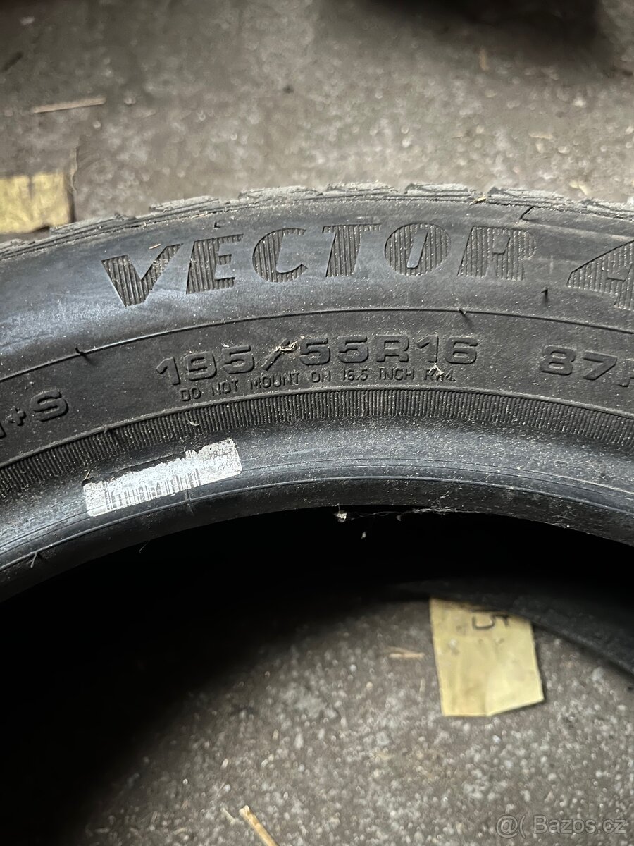 Celoroční pneumatiky Goodyear 195/55/16 - 2