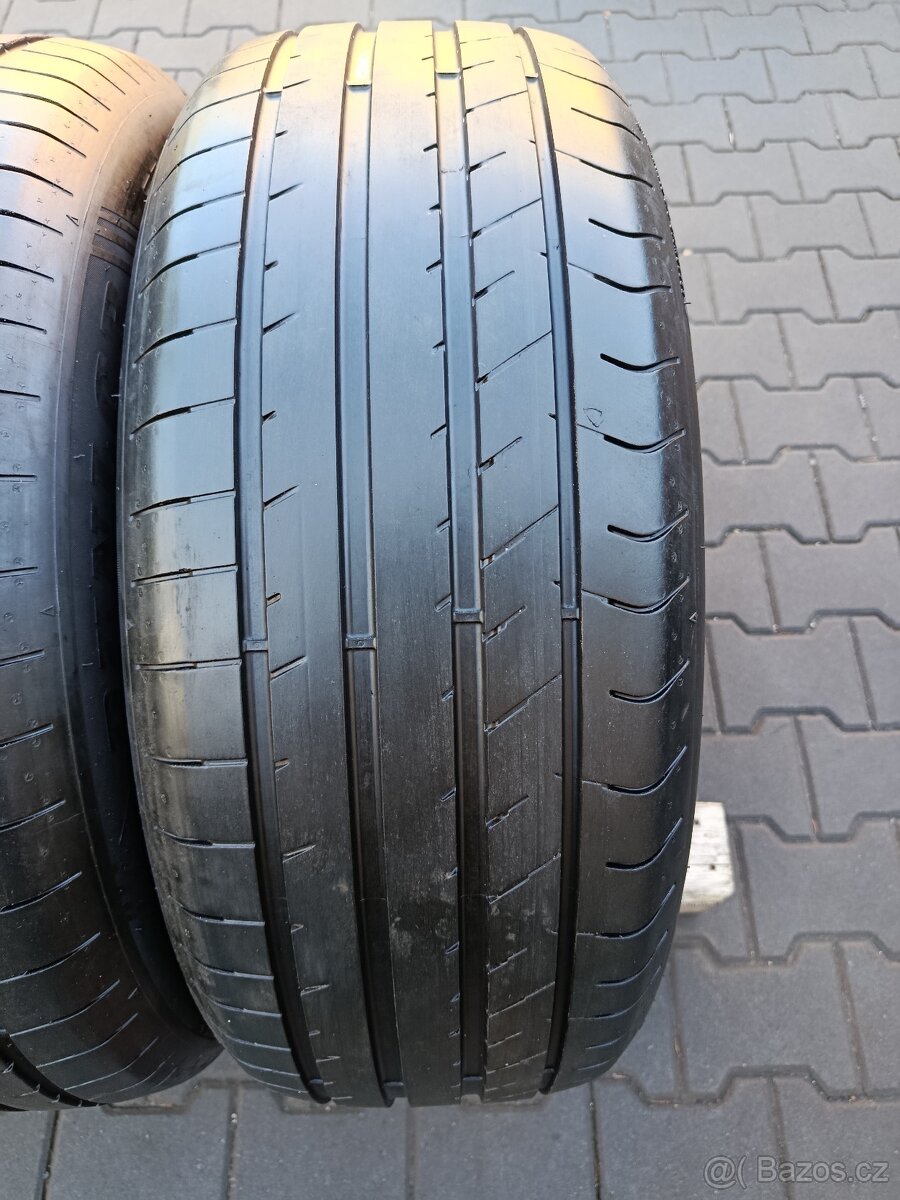 235/55/19 letní pneu dunlop - 2