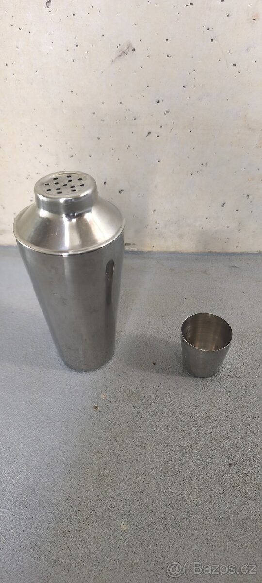 Nerezový Shaker - 2