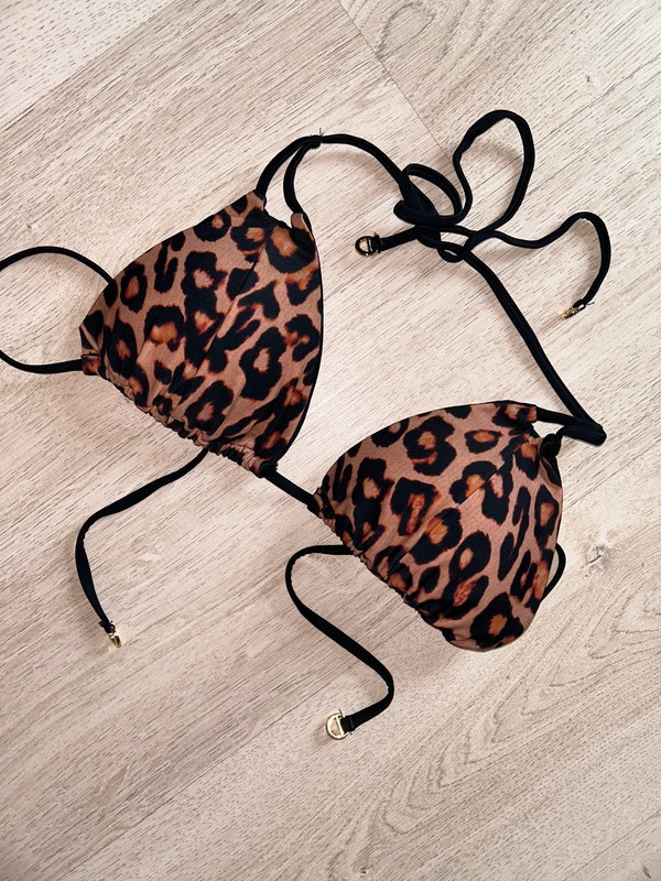 Leopardí bikini Censored - 2