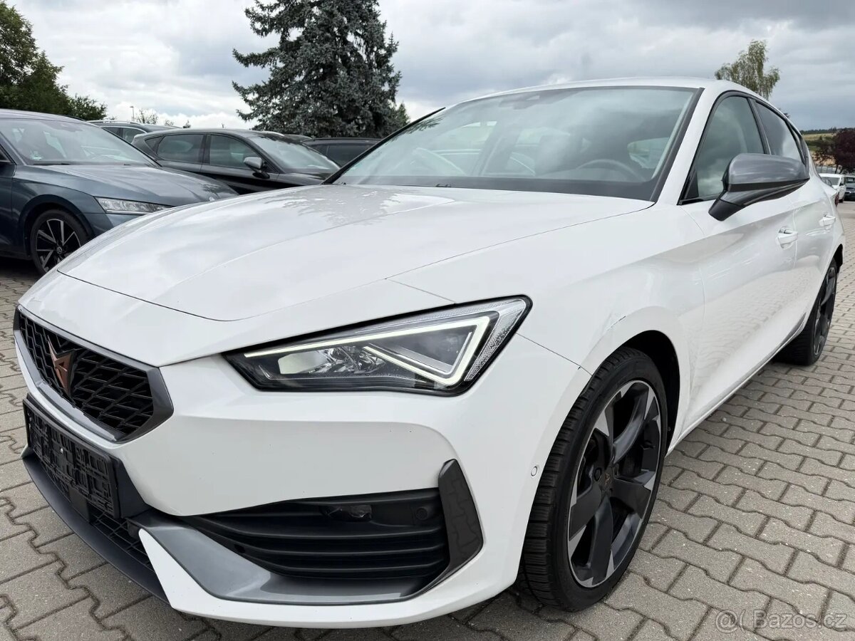 2024 Cupra Leon 1,5TSi manuál,kamera,parkpilot,virtual,kessy - 2
