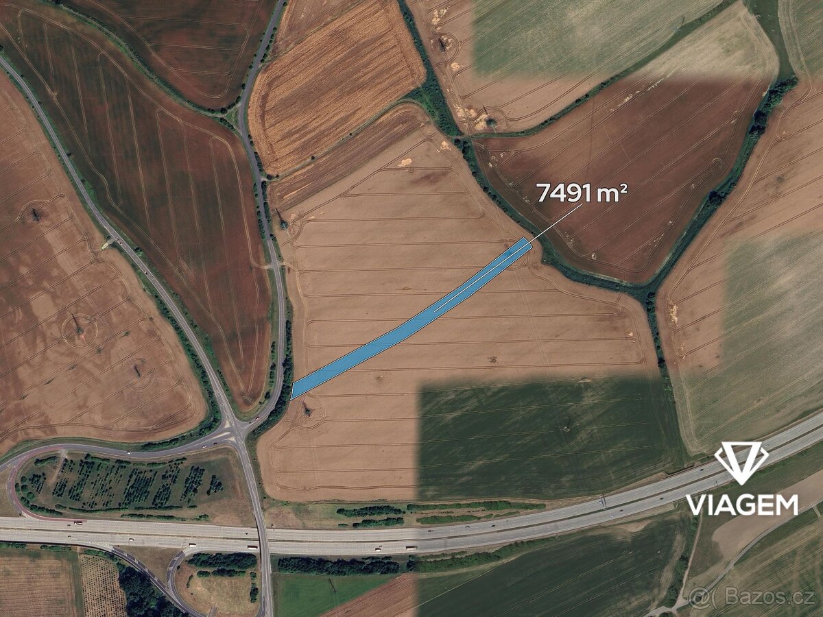 Pole 7 491 m² - 2