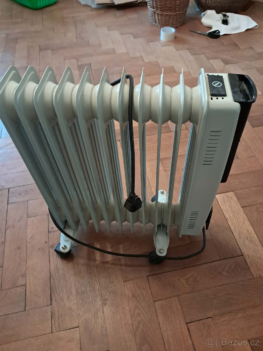 Plně funkční elektrický olejový radiátor - 2