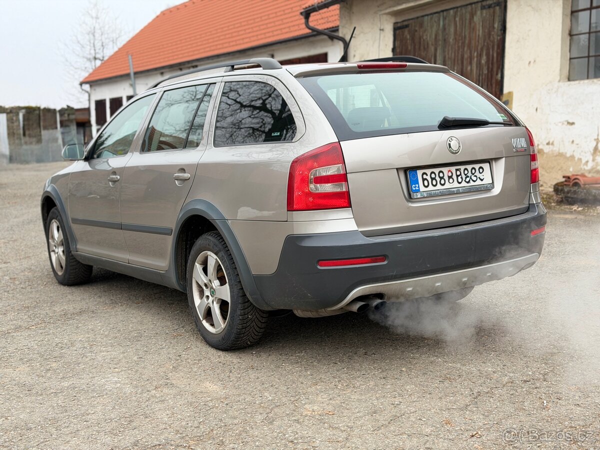 Škoda Octavia 2 scout dveře 9202 - 2