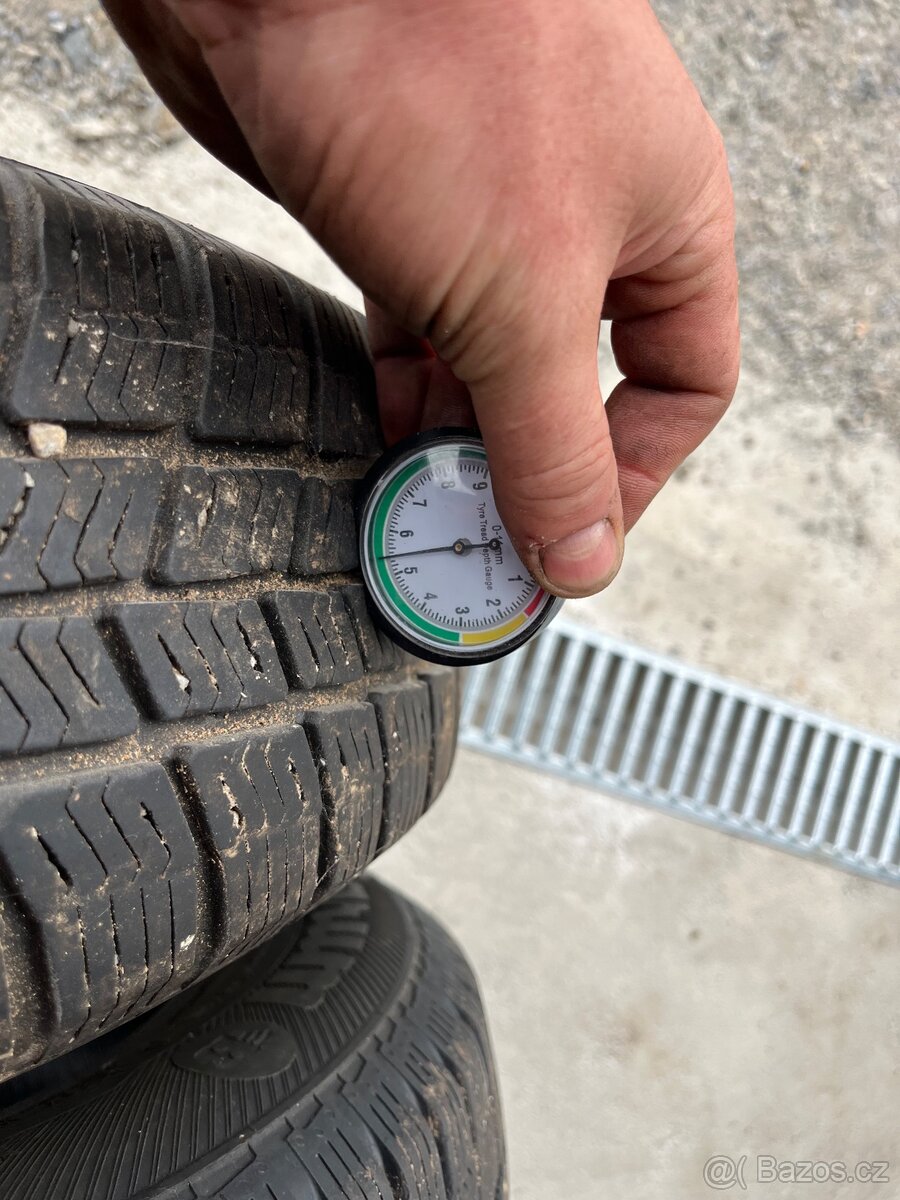 Pneu 175/70/14 - 2