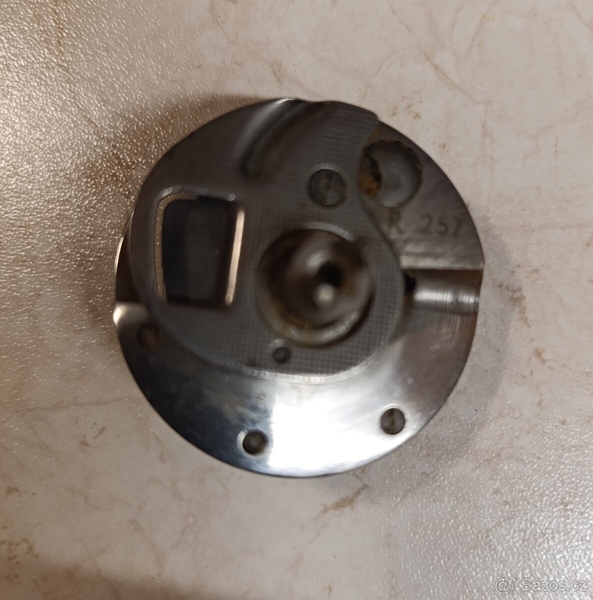 Kompletní chapač na šicí stroj cik cak R257 - 2