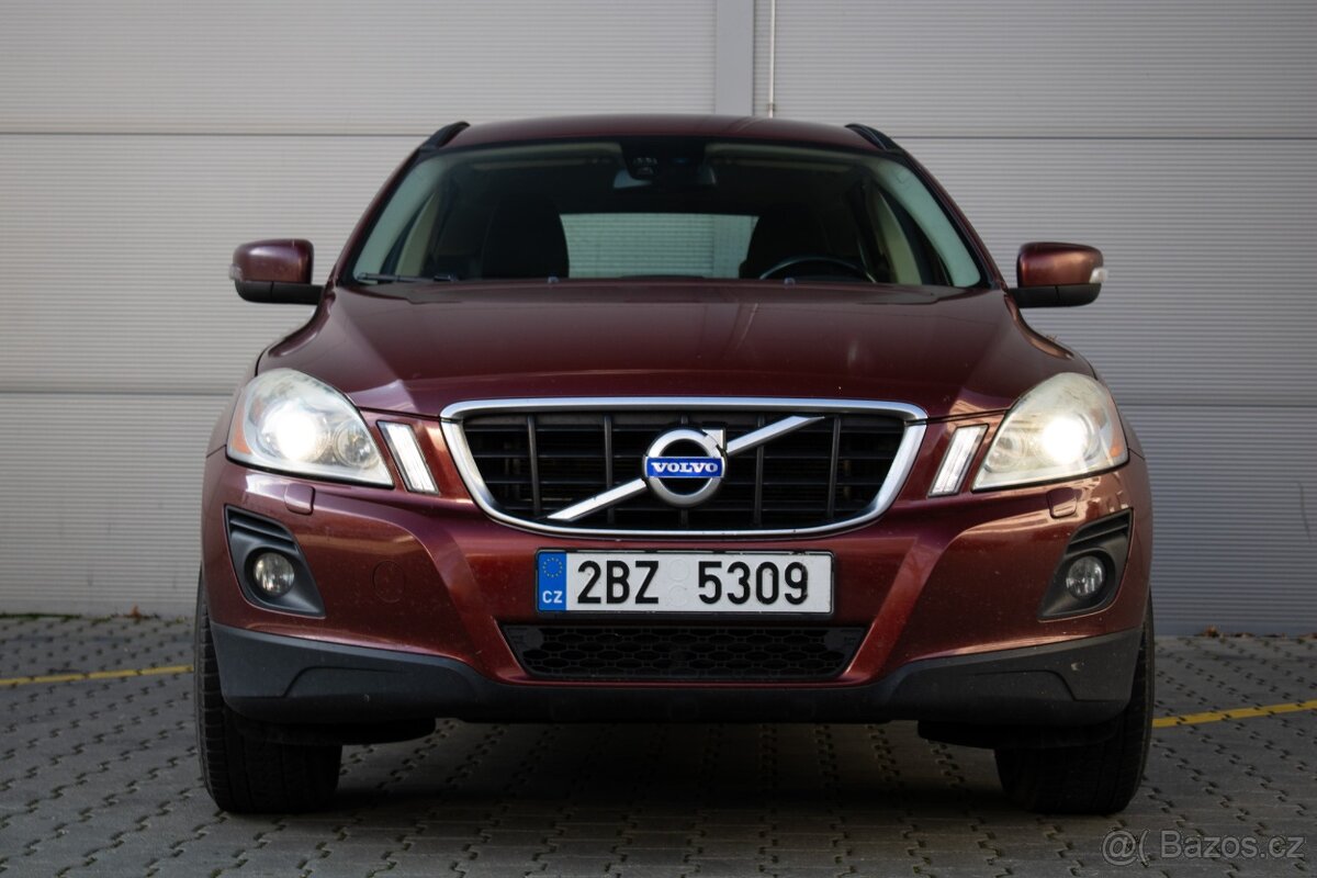 Elegantní SUV Volvo XC60 - 2