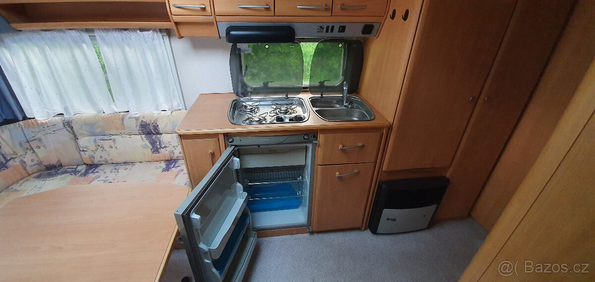 velký karavan Knaus 550 - 2