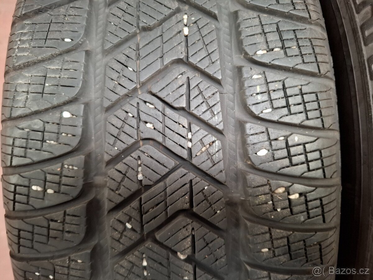 235/65/17 Pirelli Zimní 7 mm - 2