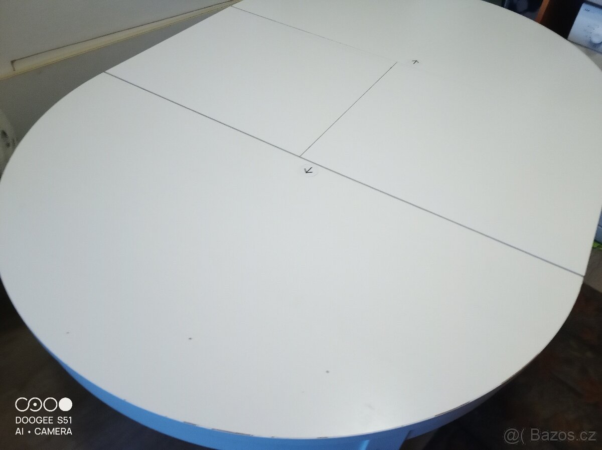 Rozkládací kulatý stůl - 2