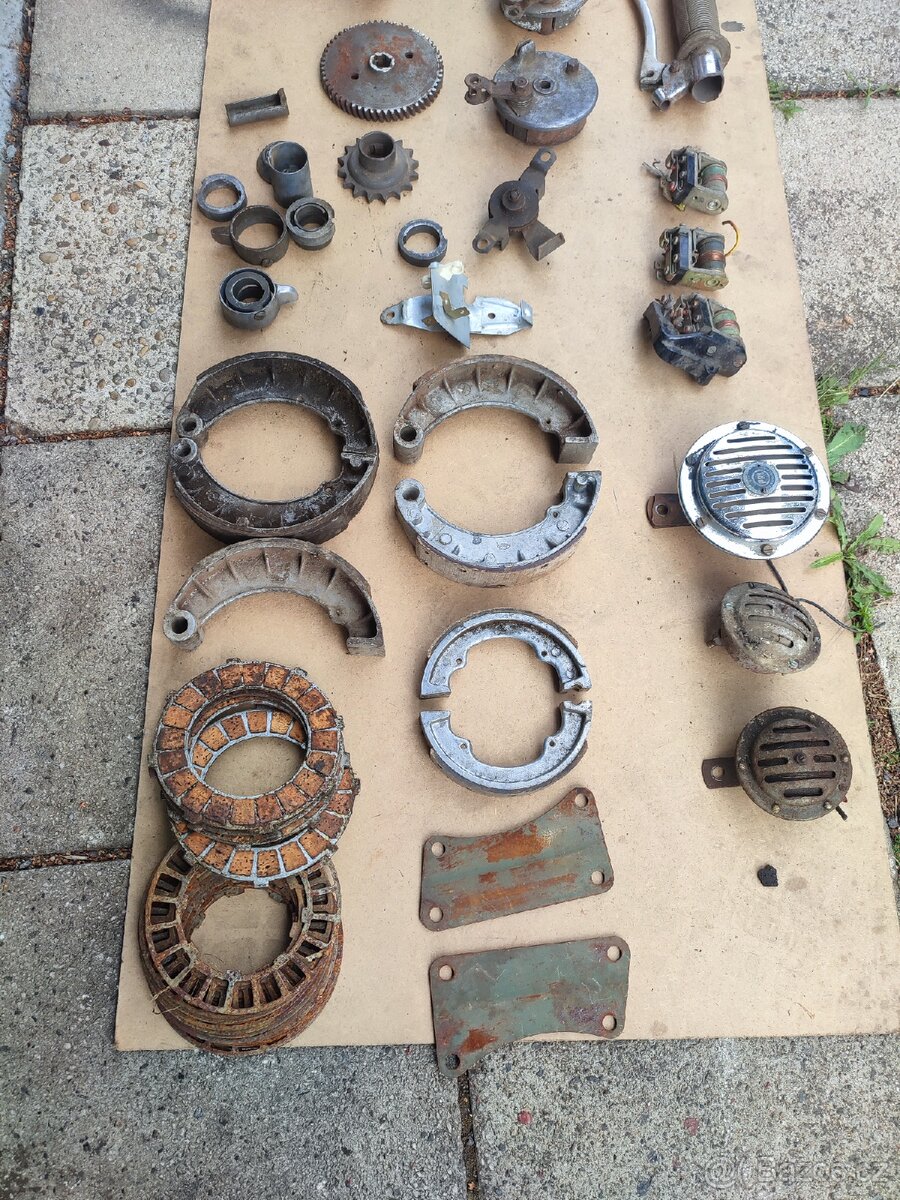 Díly Jawa, pionýr, ČZ,stadion,Jaweta, - 2