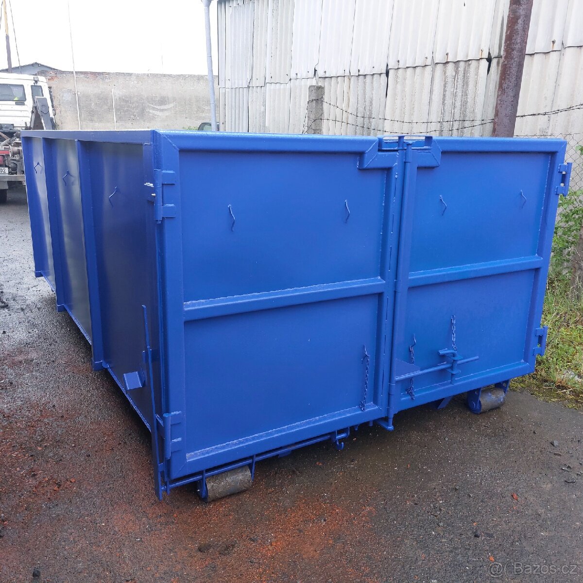 Prodám hákový suťový velkoobjemový kontejner 10m3 skladem - 2