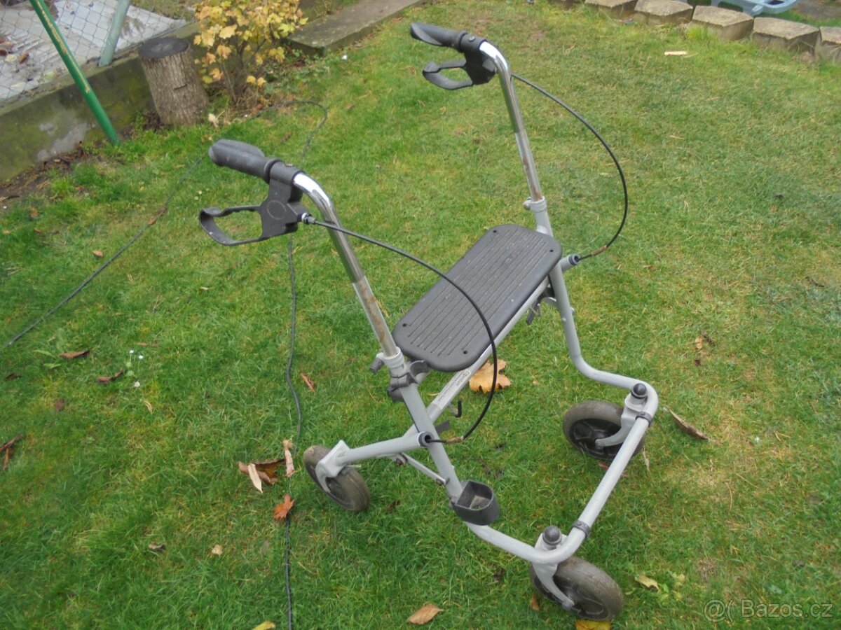 CHODÍTKO PRO SENIORY - 2