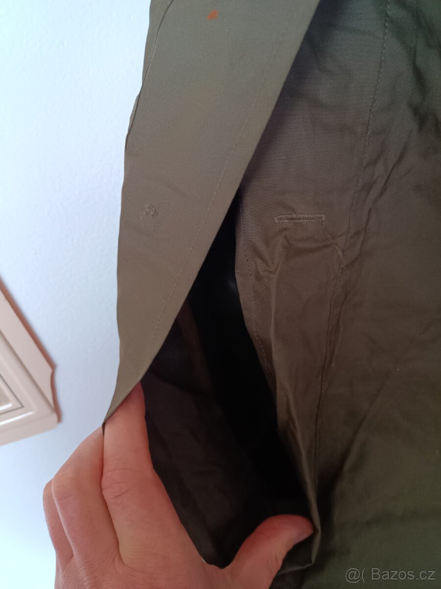 Vojenský pršiplášt - 2