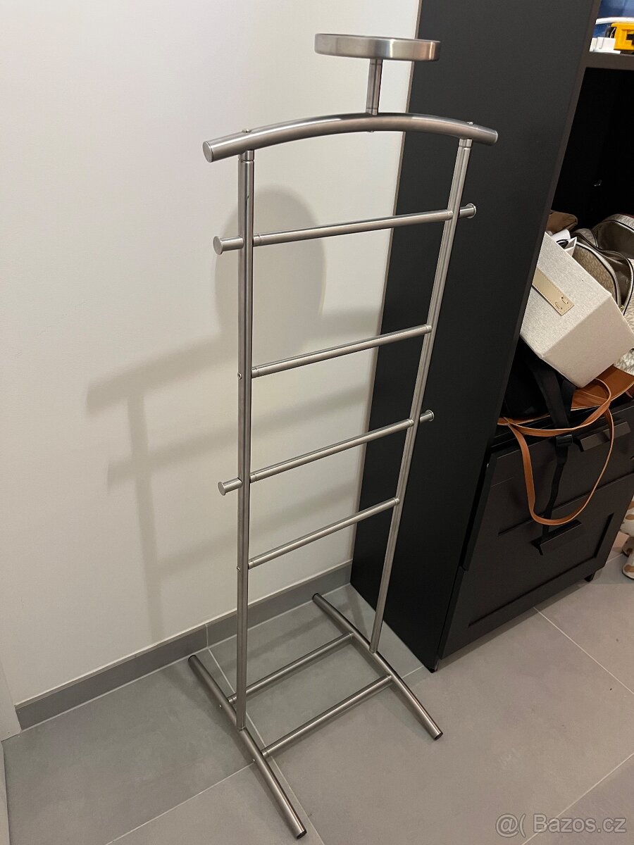 Věšák IKEA - 2