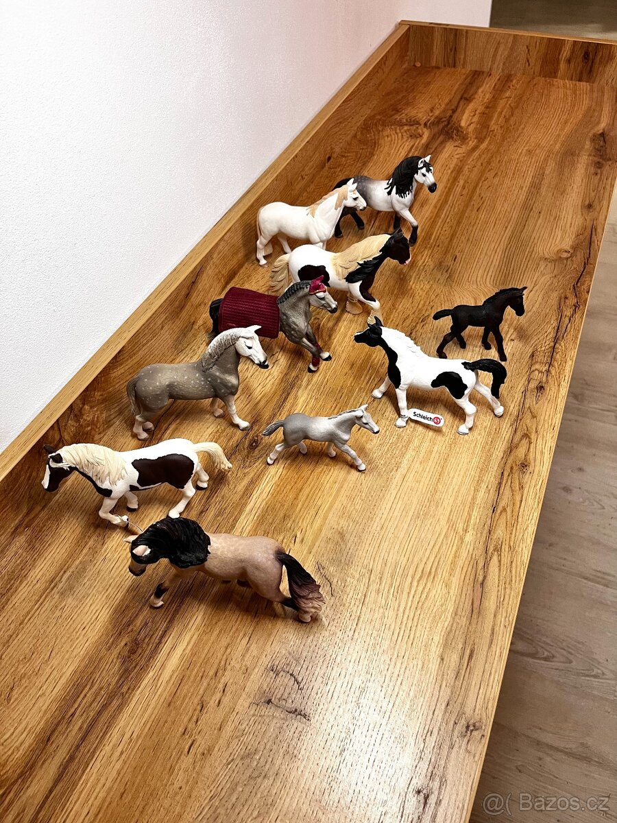Schleich sada koně a psi - 2