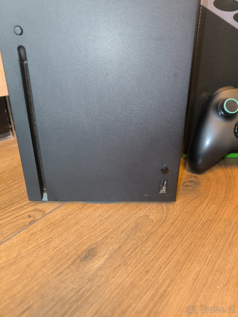 Xbox Series X 1TB+Kolekce her - 2