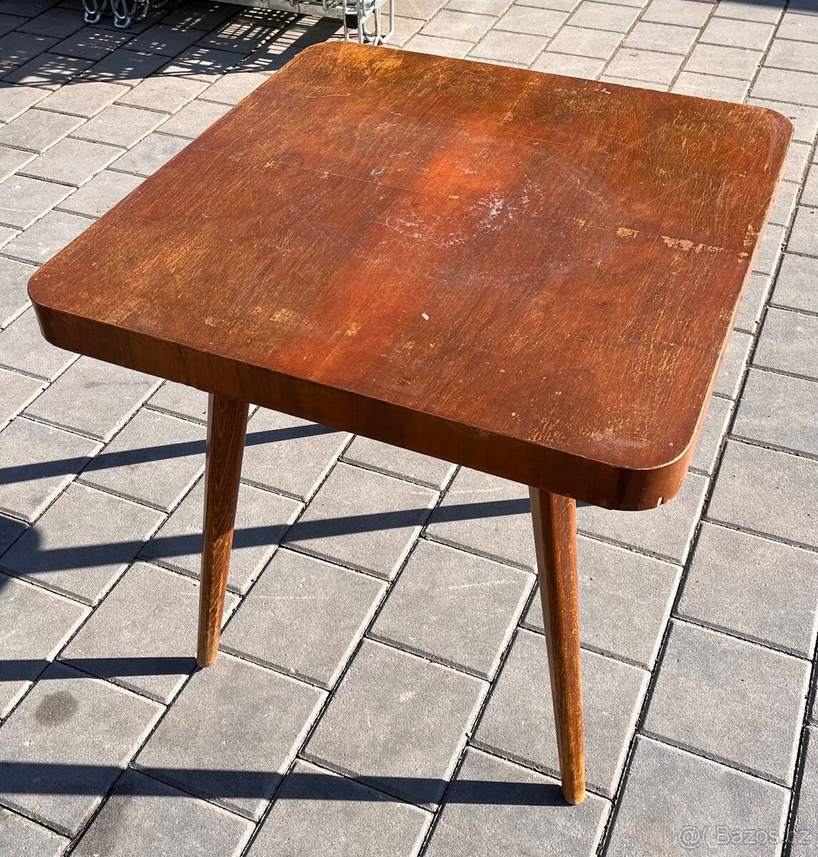 Retro stolek - 2
