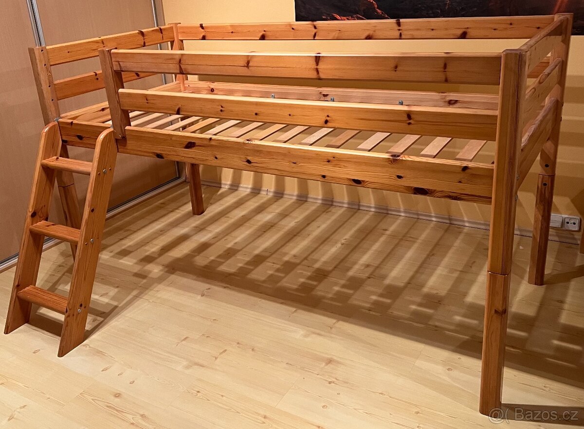 dětská postel z masívu - 2