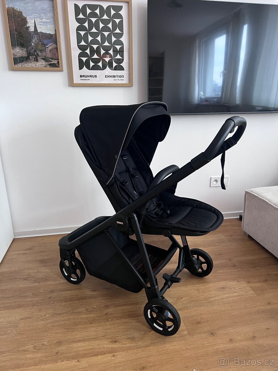 Thule Shine Black - Černý městský kočárek - 2