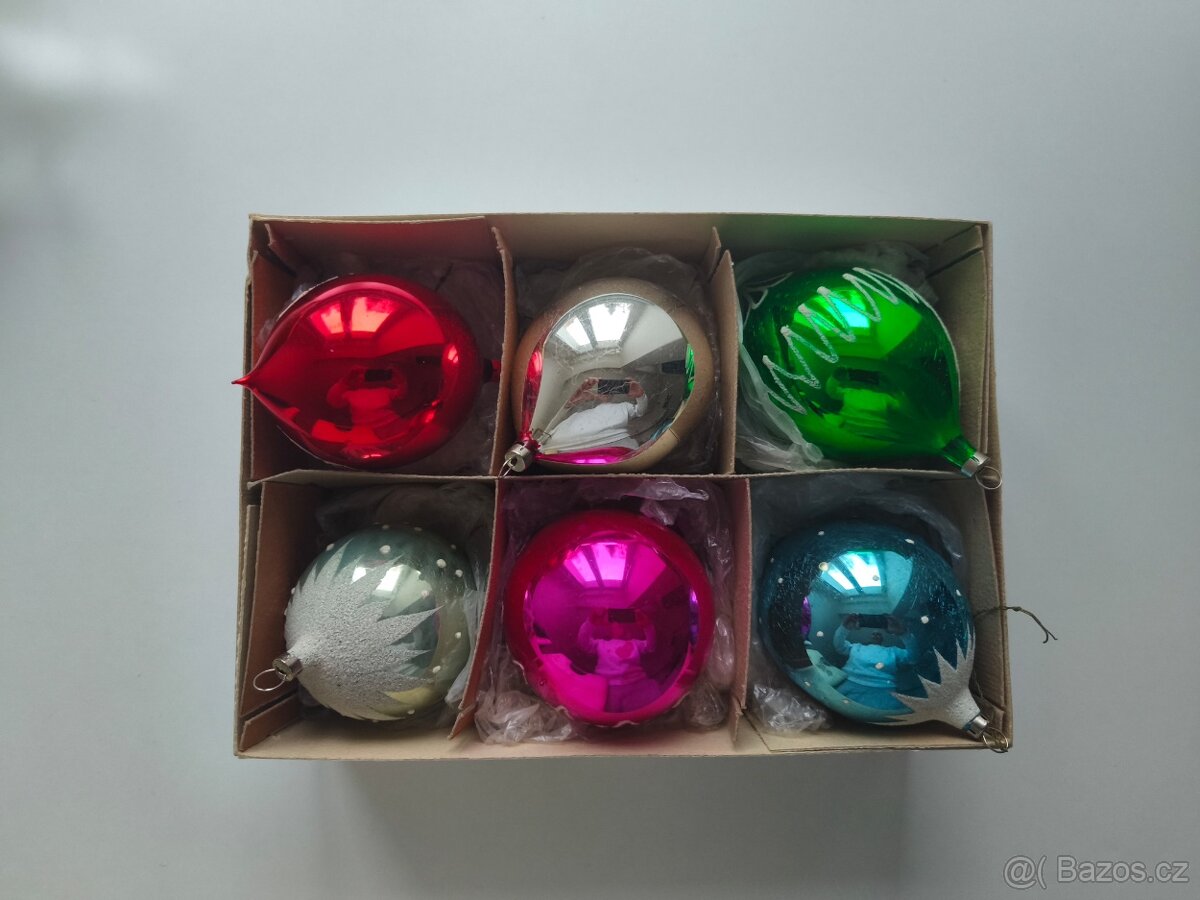 Staré vanoční ozdoby s prolisem - 2