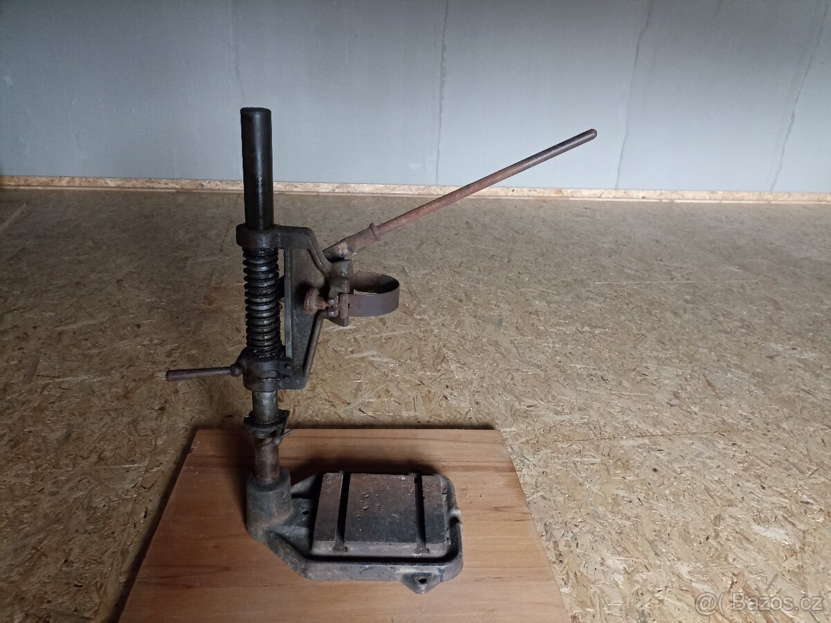 Stojan vrtačky historický+vrtačka - 2