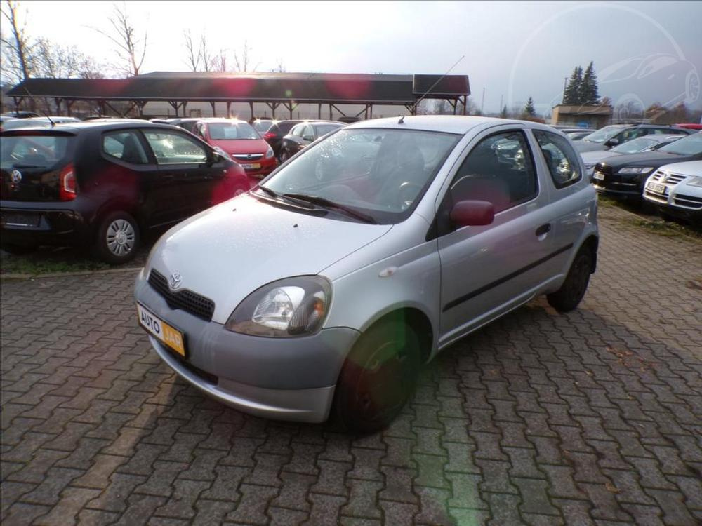Toyota Yaris 1,0 VVT-i - 2