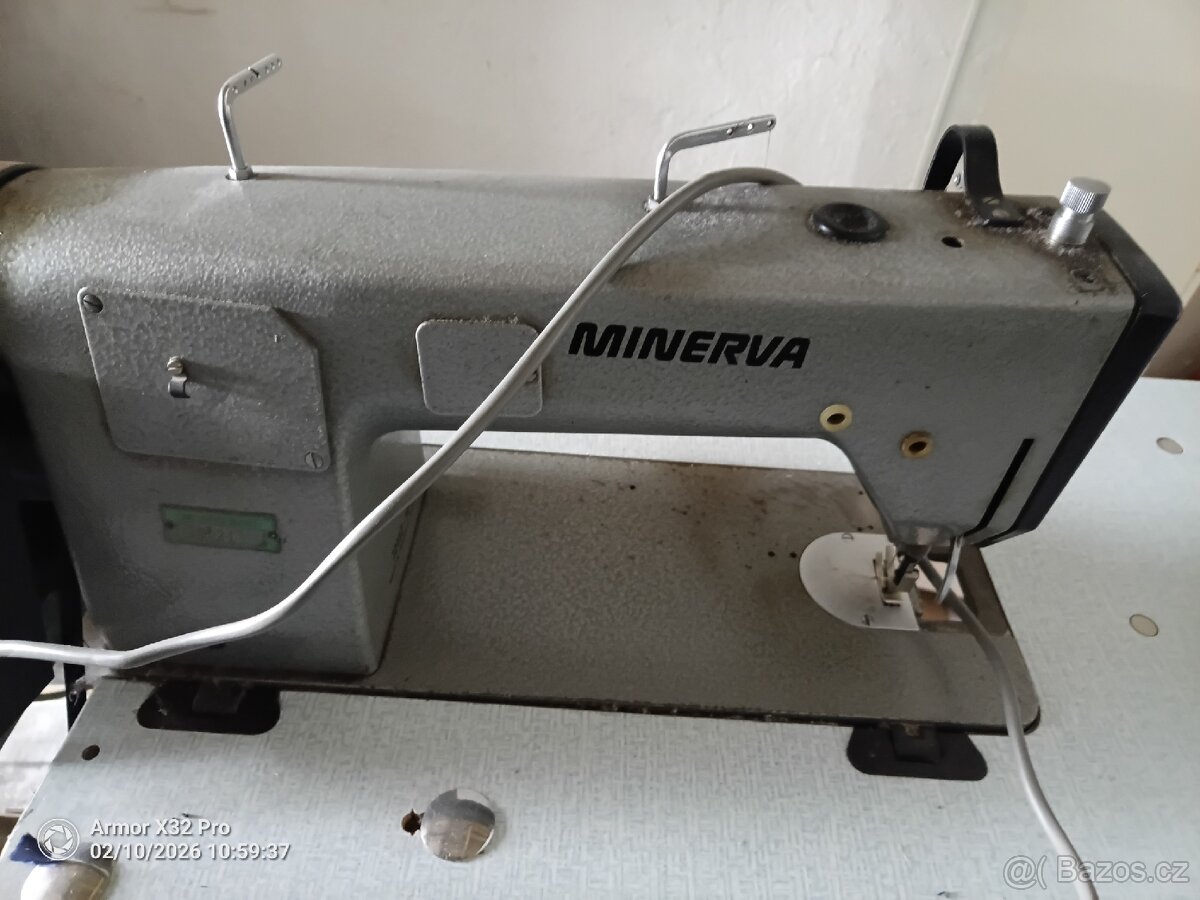Funkční šicí stroje Minerva - 2