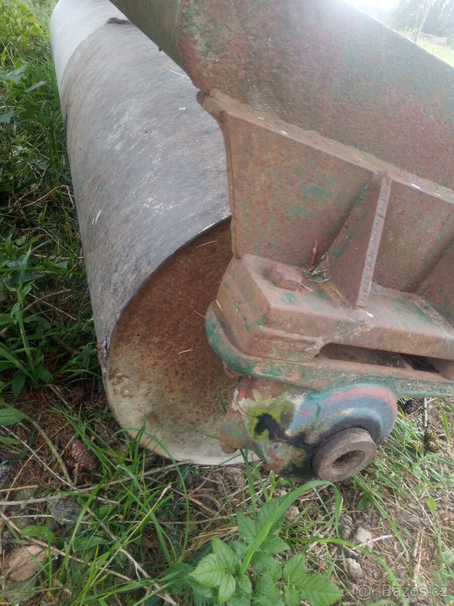 Válec za traktor - 2
