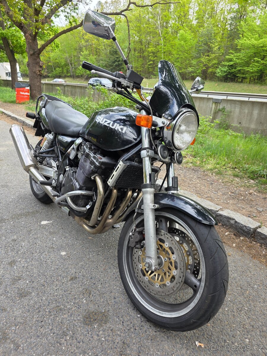Suzuki GSX 750 Inazuma - 2