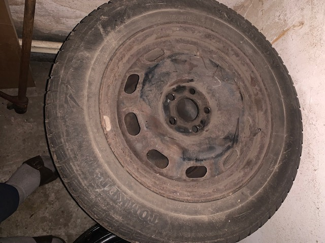 Prodám pneu - 2