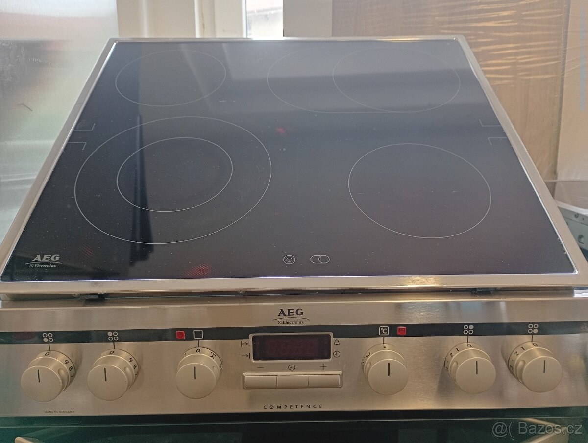 Vestavný set AEG - 2
