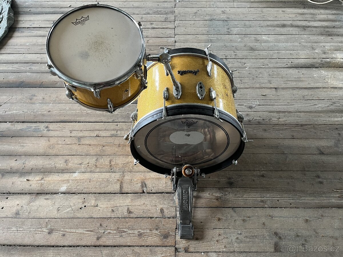Bubny, činely a stojany Amati - 2