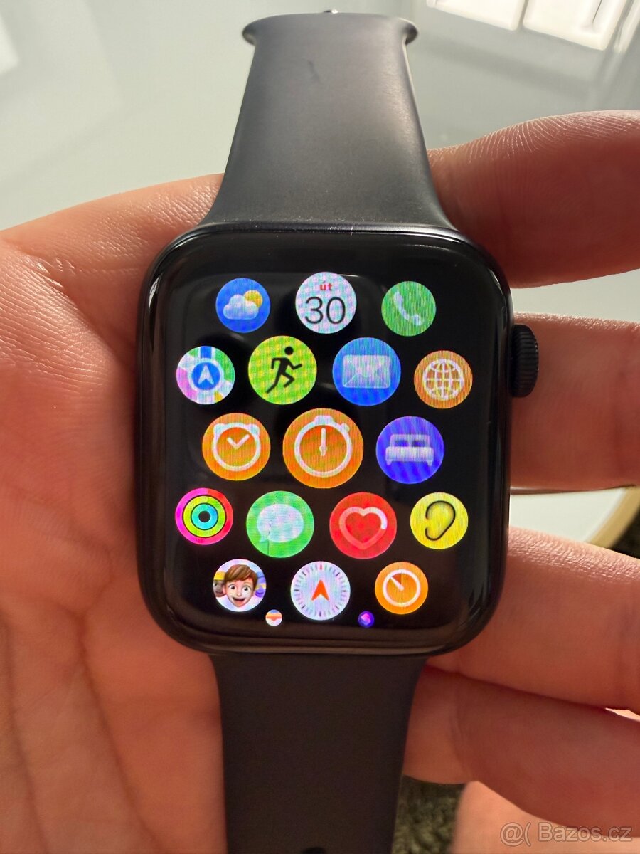 Apple Watch SE 2. generace (GPS) 44 mm - 2